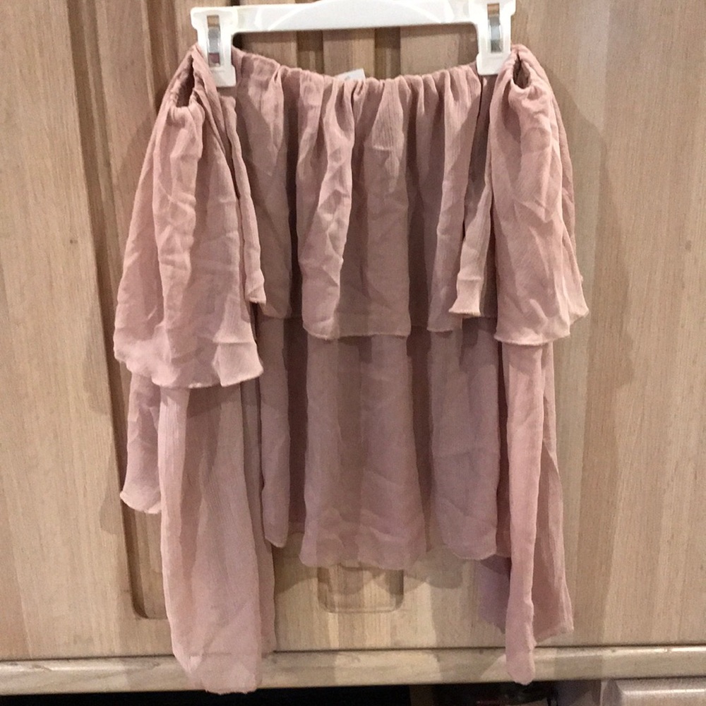 Off-shoulder long sleeve blouse